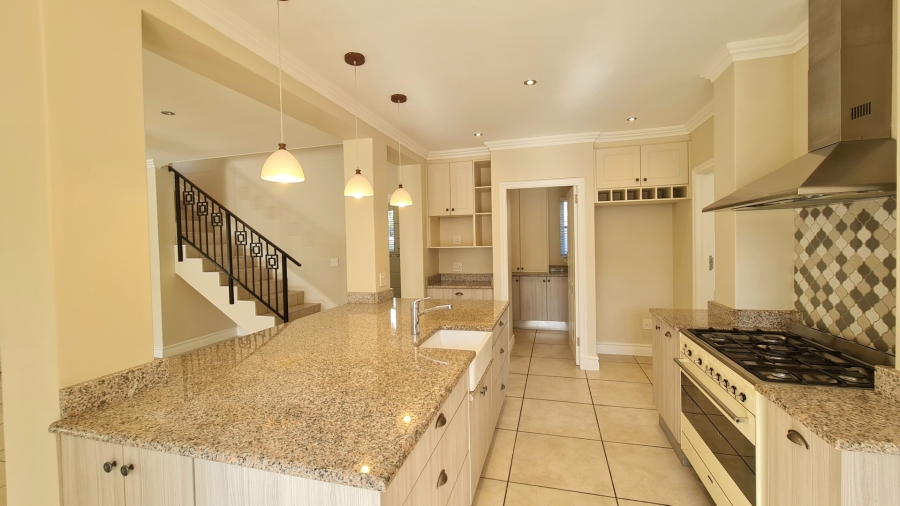 5 Bedroom Property for Sale in The Village Western Cape